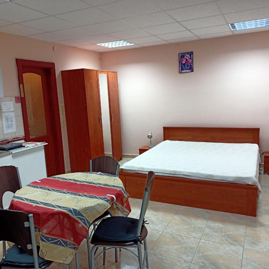 Livia Apartman Buk Exterior photo
