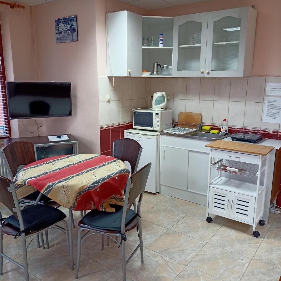 Livia Apartman Buk Exterior photo
